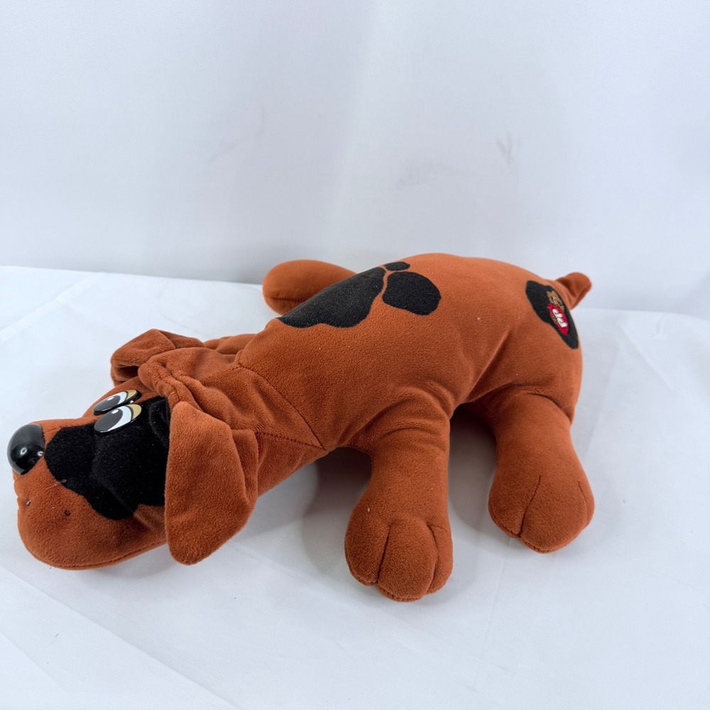Vintage Pound Puppies Plush Brown Dog Black Eye Spots Red Heart Logo Short Ears